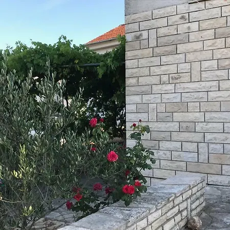Adria Apartmán *